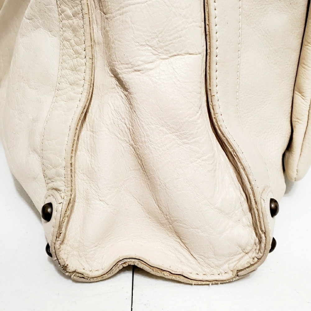 TARNISH Handbag - Picture 7 of 8